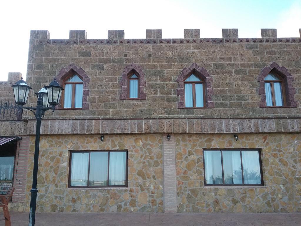 Hotel Vinedos Y Bodegas El Castillo Villarrobledo Ngoại thất bức ảnh