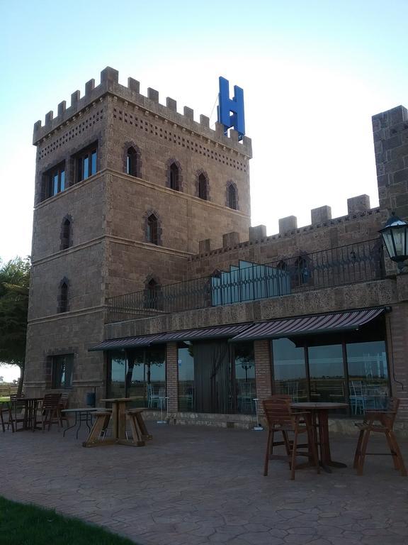 Hotel Vinedos Y Bodegas El Castillo Villarrobledo Ngoại thất bức ảnh