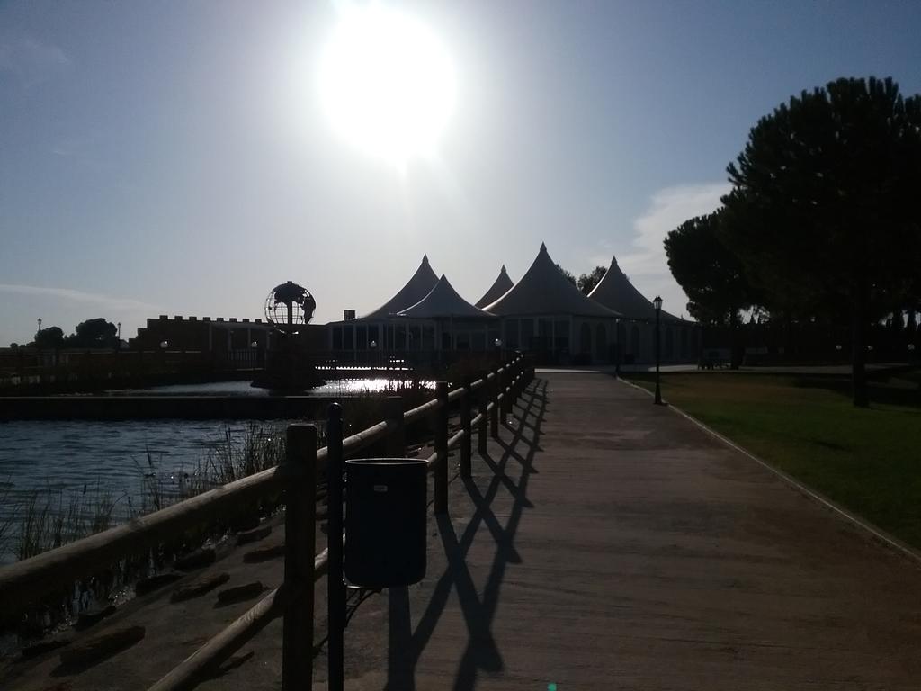 Hotel Vinedos Y Bodegas El Castillo Villarrobledo Ngoại thất bức ảnh