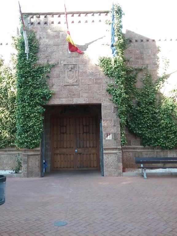 Hotel Vinedos Y Bodegas El Castillo Villarrobledo Ngoại thất bức ảnh