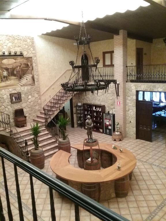 Hotel Vinedos Y Bodegas El Castillo Villarrobledo Ngoại thất bức ảnh