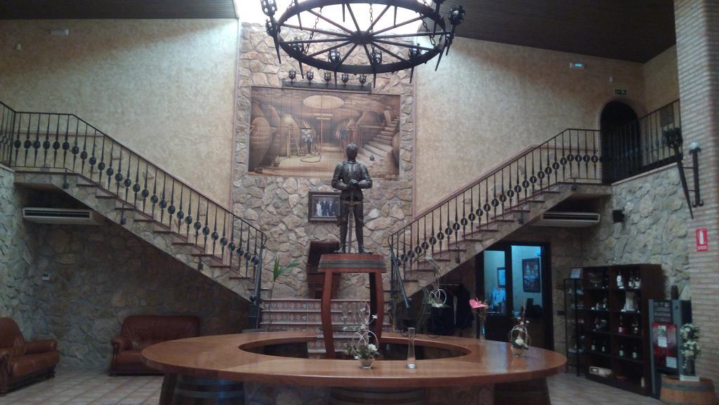 Hotel Vinedos Y Bodegas El Castillo Villarrobledo Ngoại thất bức ảnh