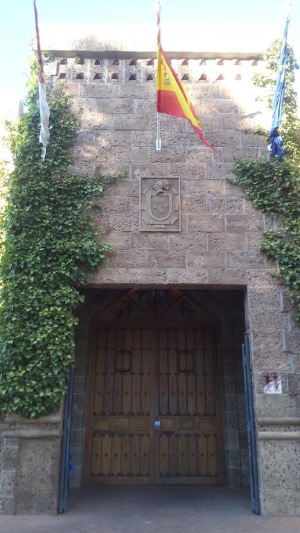 Hotel Vinedos Y Bodegas El Castillo Villarrobledo Ngoại thất bức ảnh